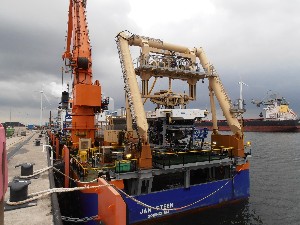 Fugro Q1400 trencher on the Jan Steen