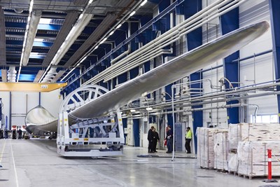 Adwen and LM Wind Power present 88.4 meter blade