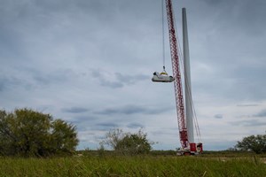 Crane installation of nacelle at Vientos wind farm, Texas