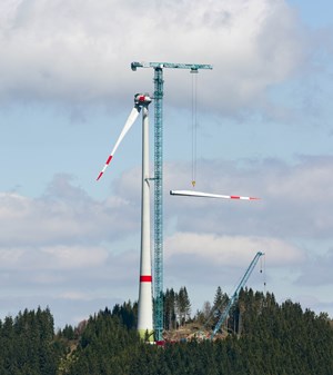 liebherr top slewing cranes ec b enercon 300dpi 2