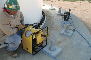 Enerpac ZUTPS Series Tensioning application