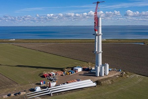 Enercon’s climbing crane installs an wind turbine for the first time Climbing crane Enercon Eemshaven