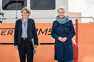 From left to right, Iris Stempfle, CEO Iberdrola Deutschalnd, and Manuela Schwesig, Prime Minister of Mecklenburg-Western Pomerania Iberdrola to submit a bid for new offshore wind farm in the Baltic Sea