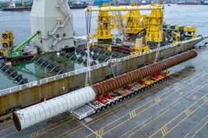 Loading of a pin pile made by CTCI MAC for CFXD Offshore Wind Farm