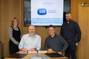 The MoU signing today with Sheila Duncan, Lerwick Port Authority Chief Finance Officer; Calum Grains, Lerwick Port Authority Chief Executive, Cian Desmond, ESB Project Director and Chris Maquire, ESB Senior Specialist Offshore Wind. Photo by Ben Mullay Lerwick Port Authority ESB sign wind farm MoU
