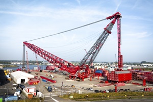 Mammoet has launched its new land-based crane, the SK6000 Mammoet has launched its new land based crane the SK6000