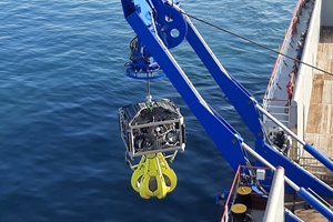 Deployment of boulder grap Inch Cape 002