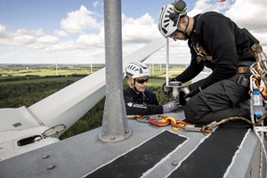 Deutsche Windtechnik service technicians install a ADLS BOX