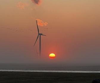 #4 GE 1.5 wind turbine installed in Marseilles, IL, USA (courtesy George Blatnik)